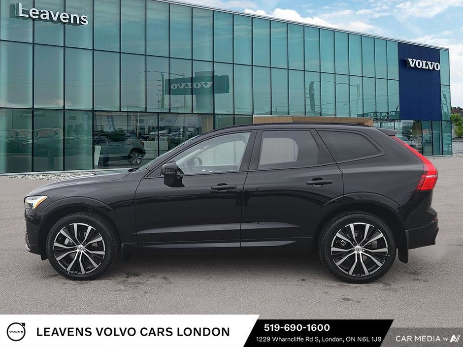 2025 Volvo XC60 ULTRA DARK THEME-0