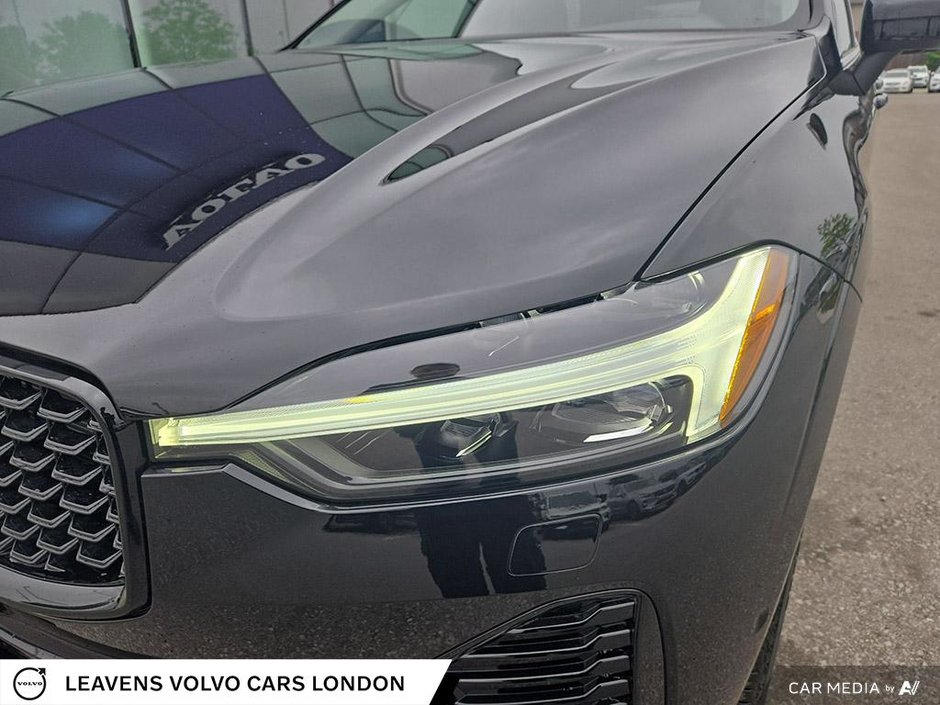 2025 Volvo XC60 ULTRA DARK THEME-10