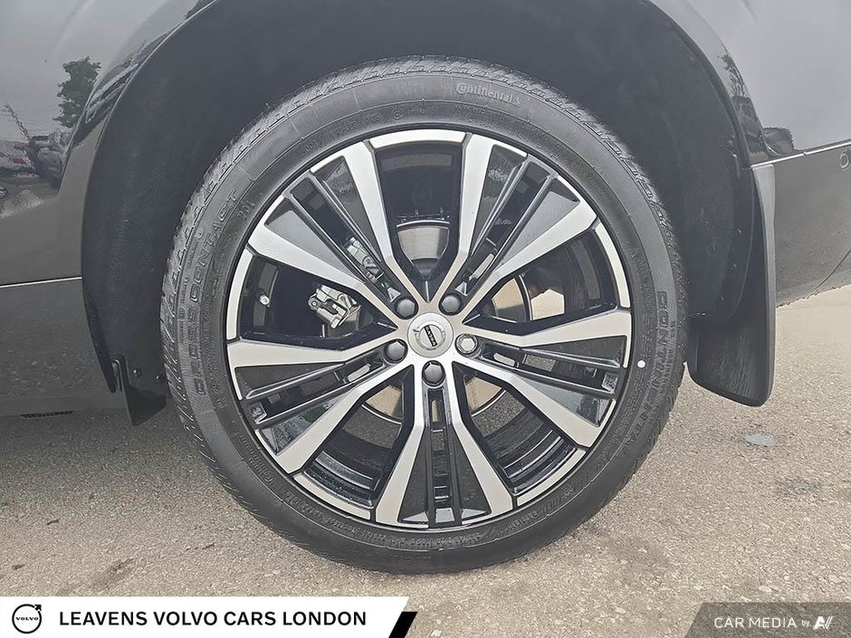 2025 Volvo XC60 ULTRA DARK THEME-8