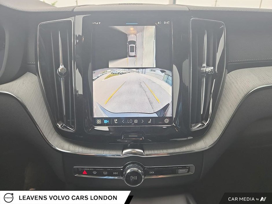 2025 Volvo XC60 ULTRA DARK THEME-18