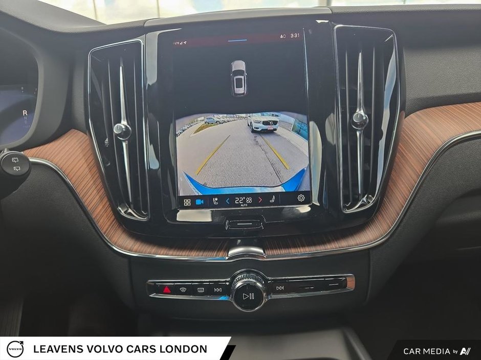 2025 Volvo XC60 PLUS DARK THEME-18