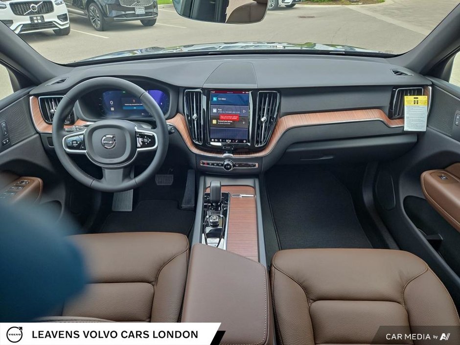 2025 Volvo XC60 PLUS DARK THEME-23