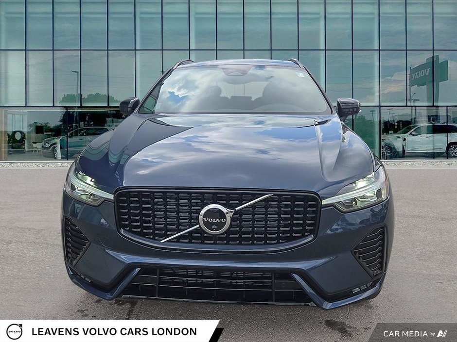 2025 Volvo XC60 PLUS DARK THEME-1