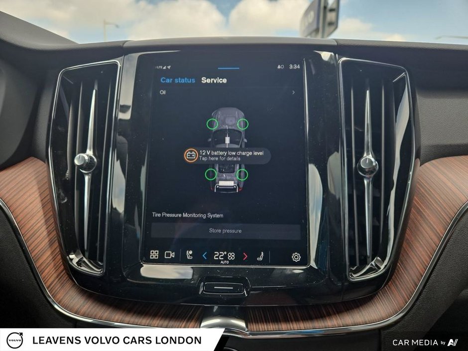 2025 Volvo XC60 PLUS DARK THEME-28