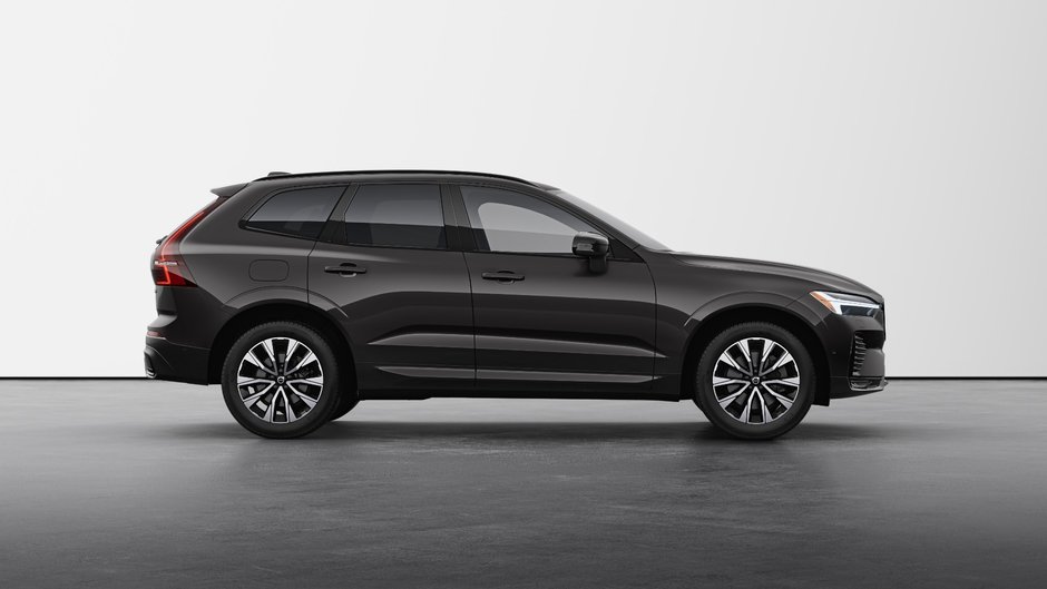 2025 Volvo XC60 PLUS DARK THEME-4