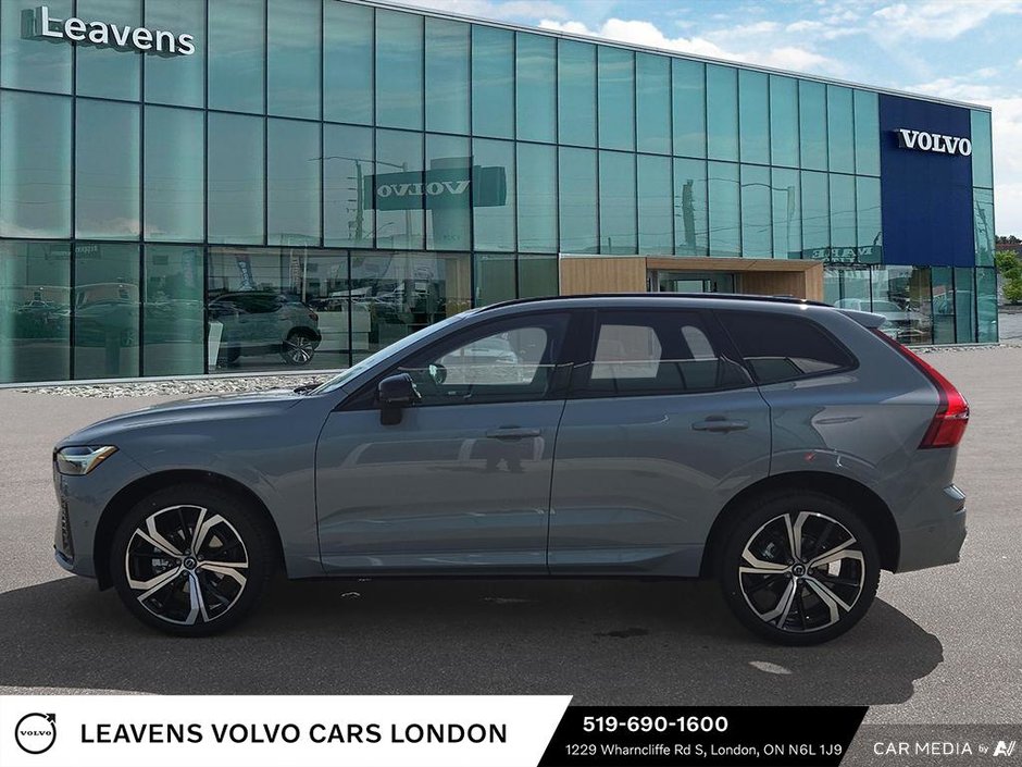 2025 Volvo XC60 ULTRA DARK THEME-0
