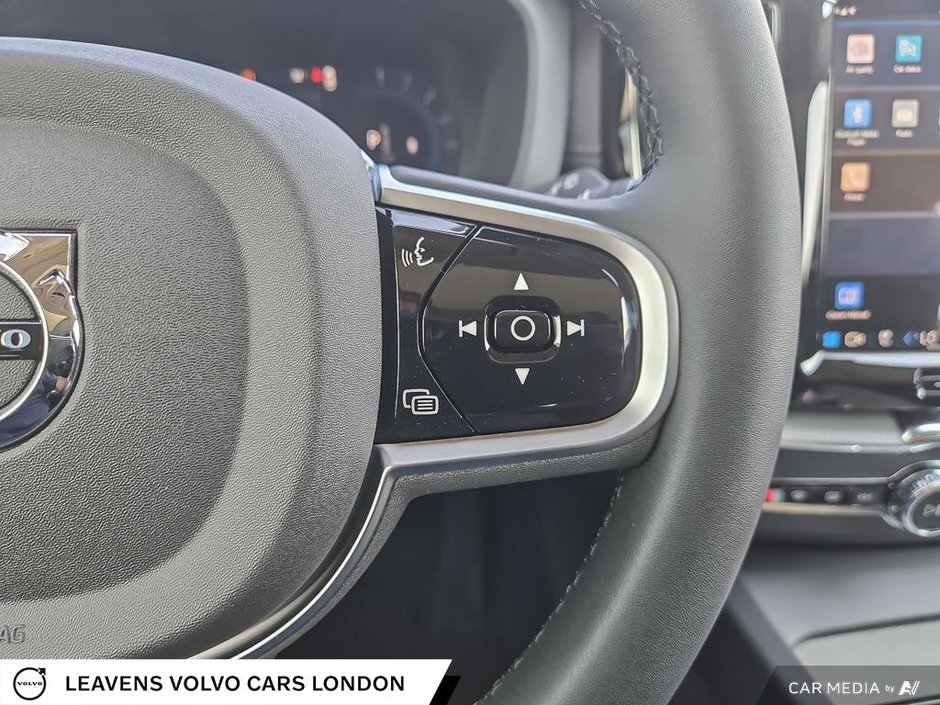 2025 Volvo XC60 ULTRA DARK THEME-15
