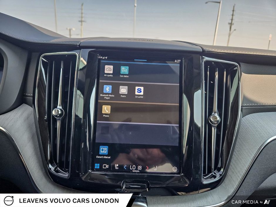 2025 Volvo XC60 ULTRA DARK THEME-26
