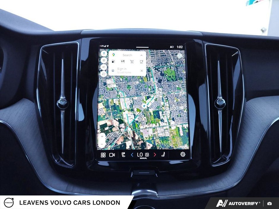 2025 Volvo XC60 PLUS DARK THEME-28