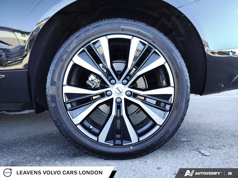 2025 Volvo XC60 PLUS DARK THEME-5