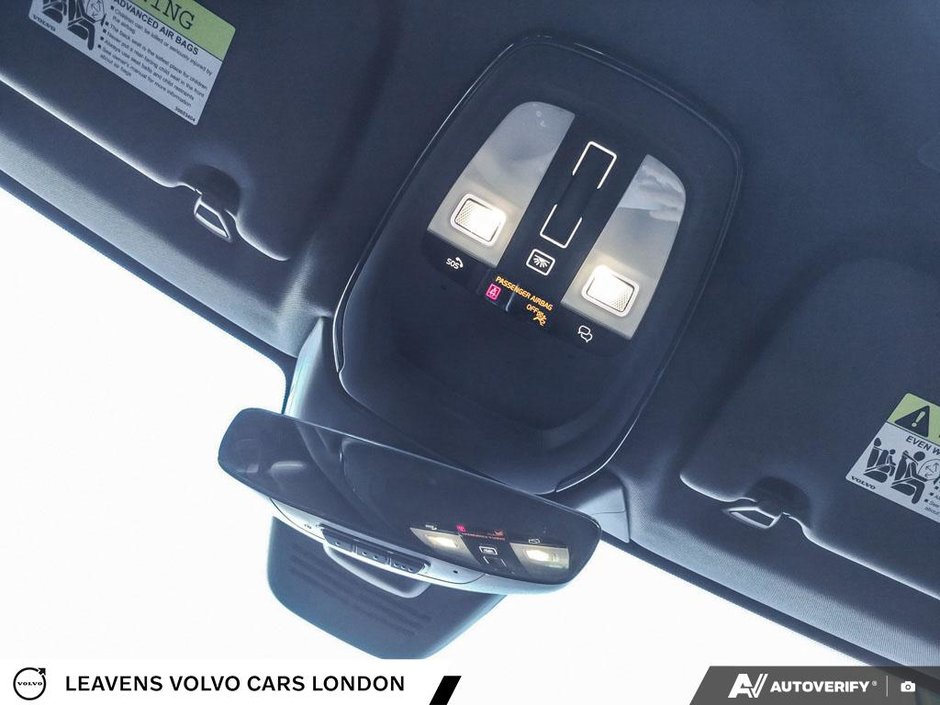 2025 Volvo XC60 ULTRA DARK THEME-20