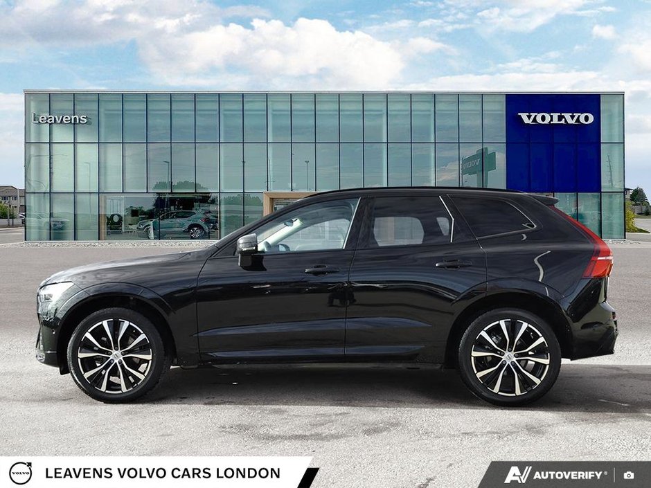 2025 Volvo XC60 PLUS DARK THEME-2