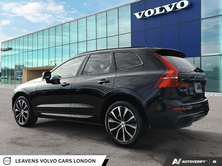 2025 Volvo XC60 PLUS DARK THEME-3