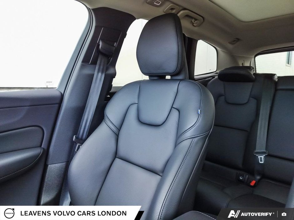 2025 Volvo XC60 PLUS DARK THEME-19