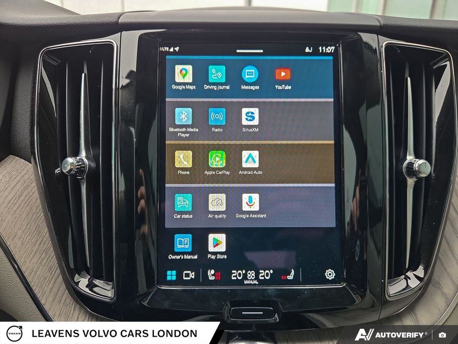 2025 Volvo XC60 PLUS DARK THEME-27