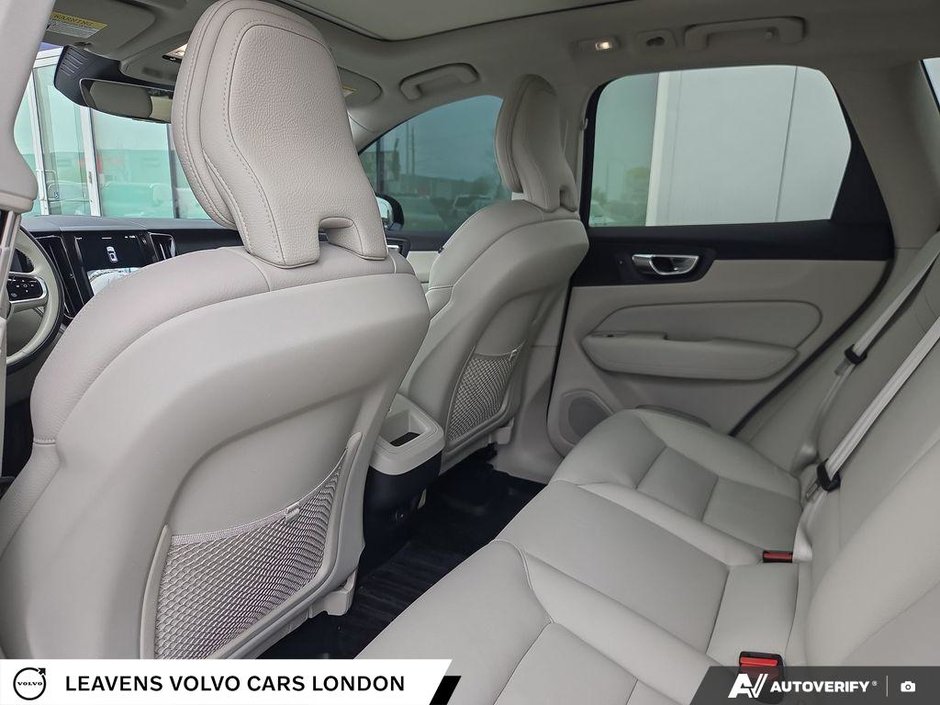 2025 Volvo XC60 PLUS DARK THEME-22