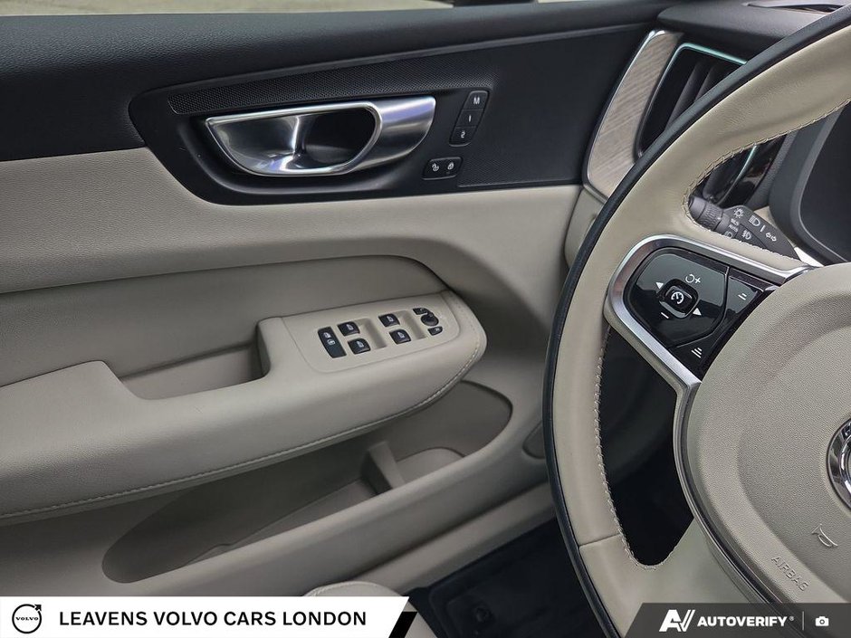 2025 Volvo XC60 PLUS DARK THEME-16