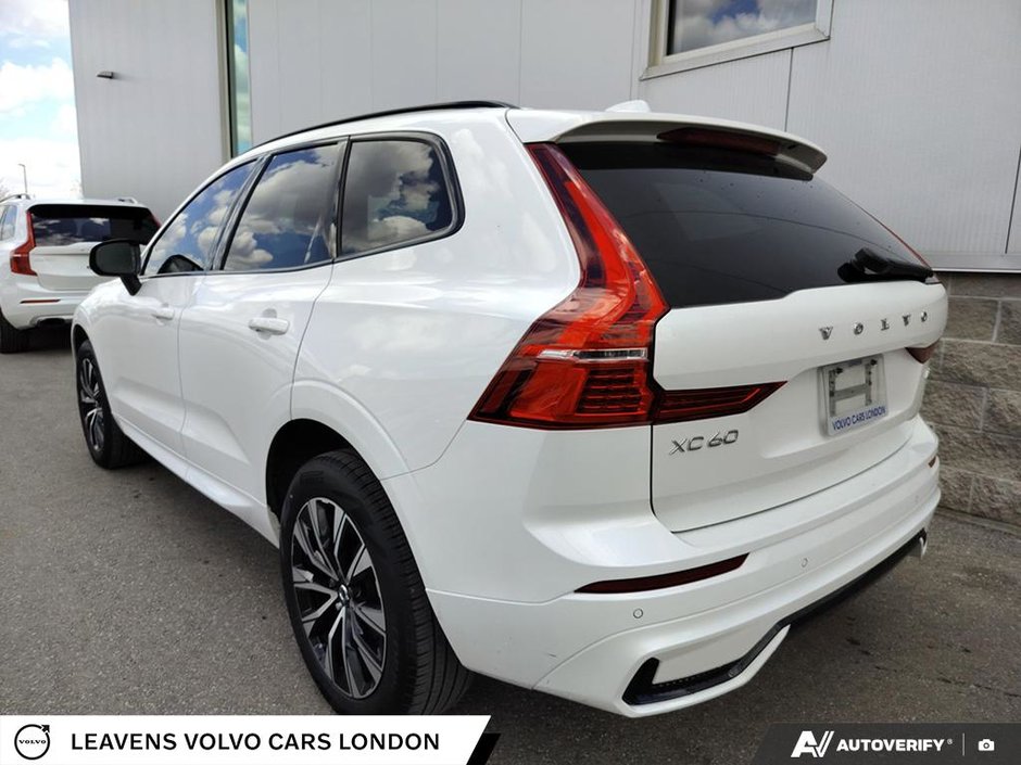 2025 Volvo XC60 CORE DARK THEME-10
