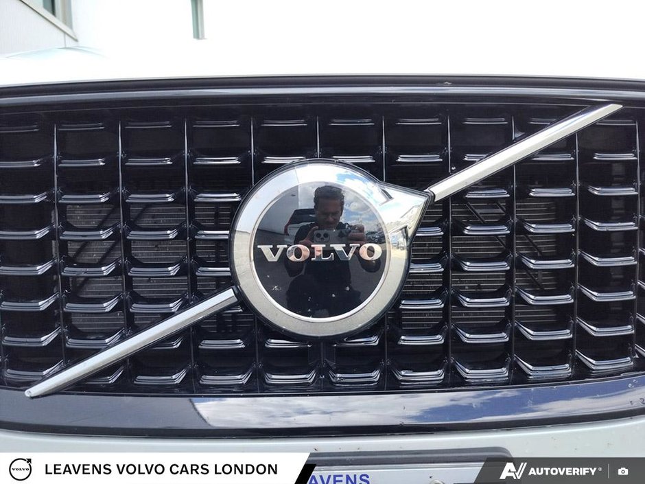 2025 Volvo XC60 CORE DARK THEME-8