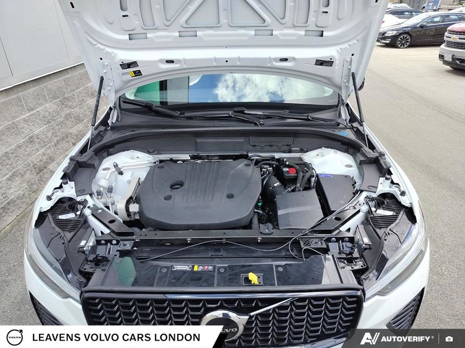 2025 Volvo XC60 CORE DARK THEME-9