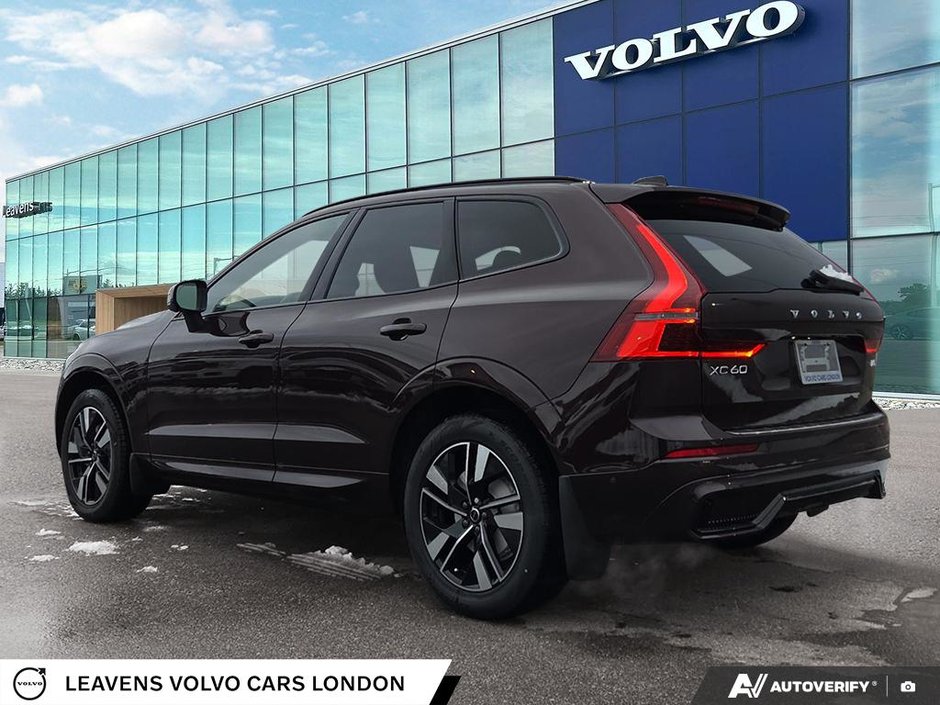 2026 Volvo XC60 PLUS DARK THEME-3