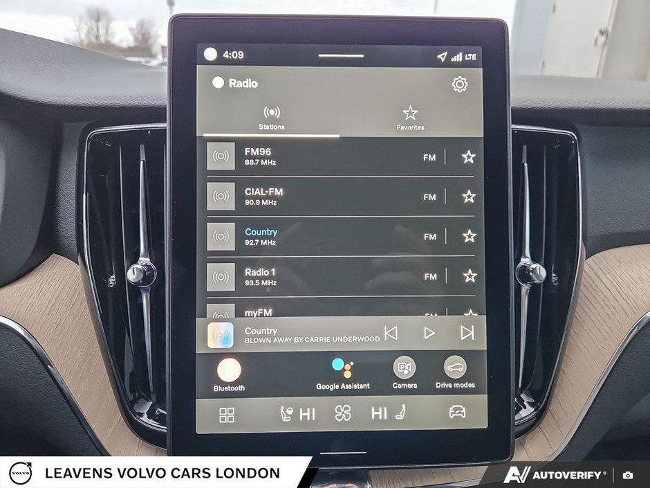 2026 Volvo XC60 PLUS DARK THEME-29