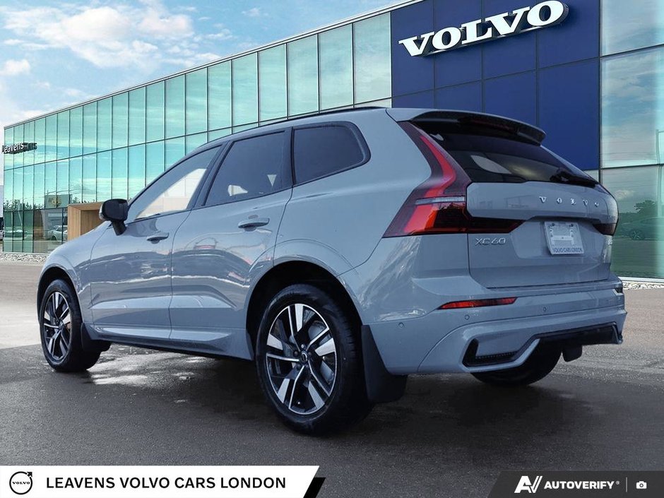 2026 Volvo XC60 PLUS DARK THEME-3