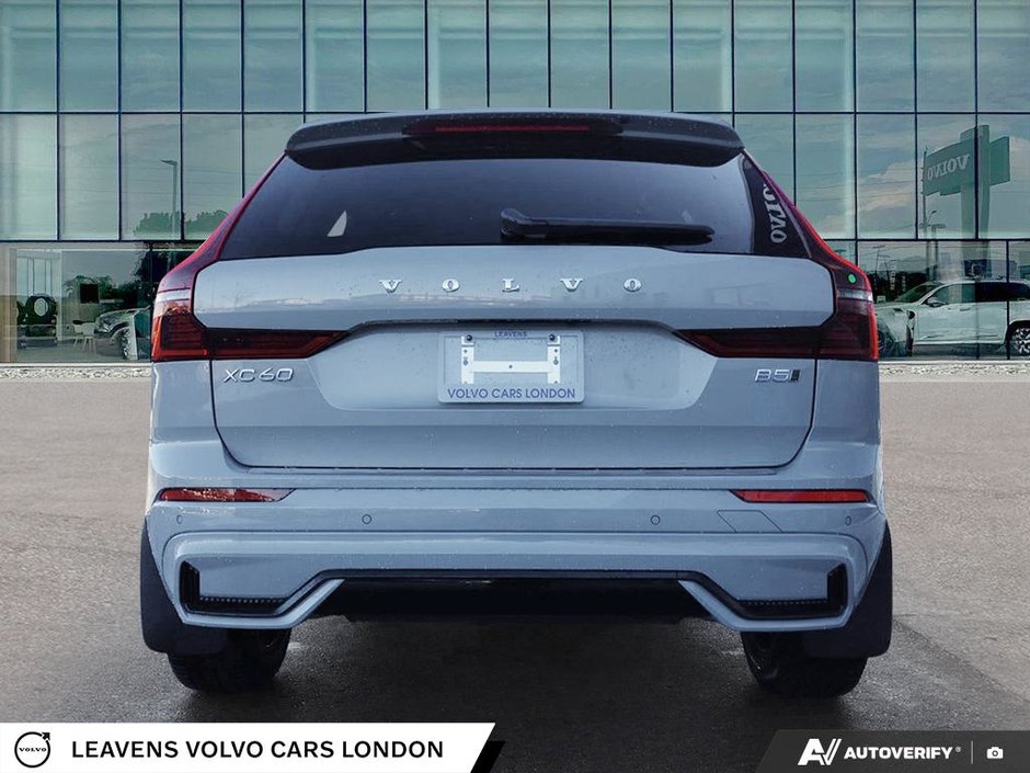 2026 Volvo XC60 PLUS DARK THEME-4