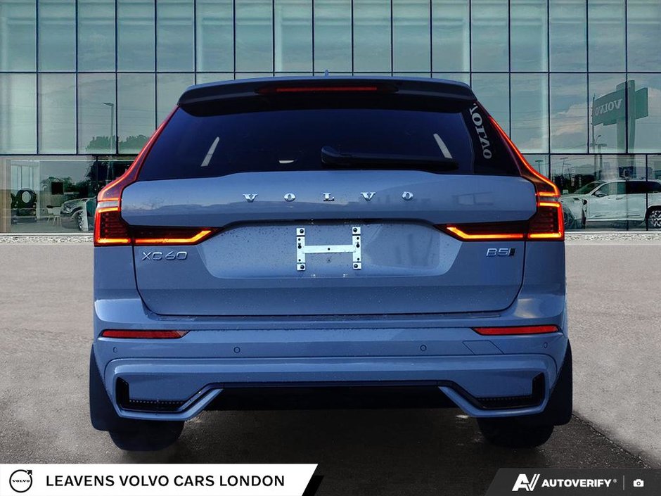 2026 Volvo XC60 PLUS DARK THEME-4