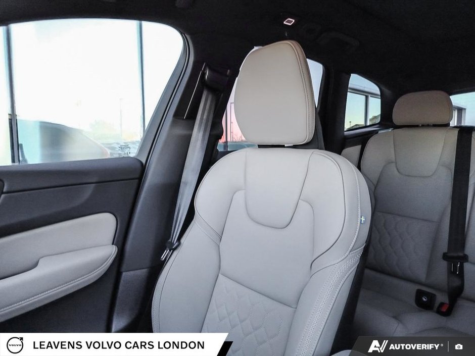 2026 Volvo XC60 PLUS DARK THEME-19