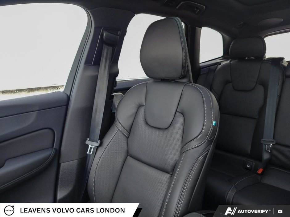 2026 Volvo XC60 ULTRA BLACK EDITION-19