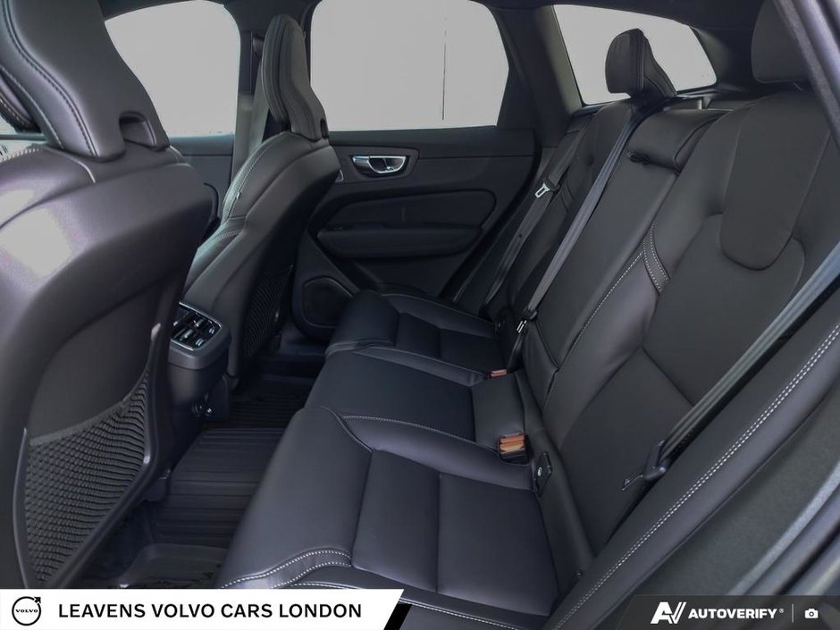 2026 Volvo XC60 ULTRA BLACK EDITION-22