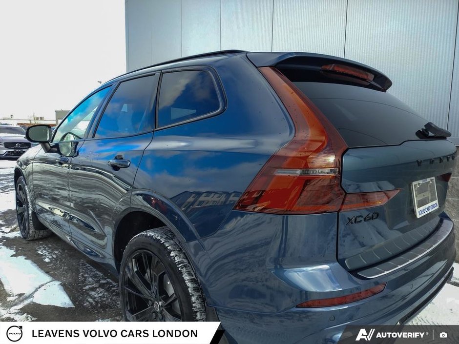 2026 Volvo XC60 ULTRA BLACK EDITION-10