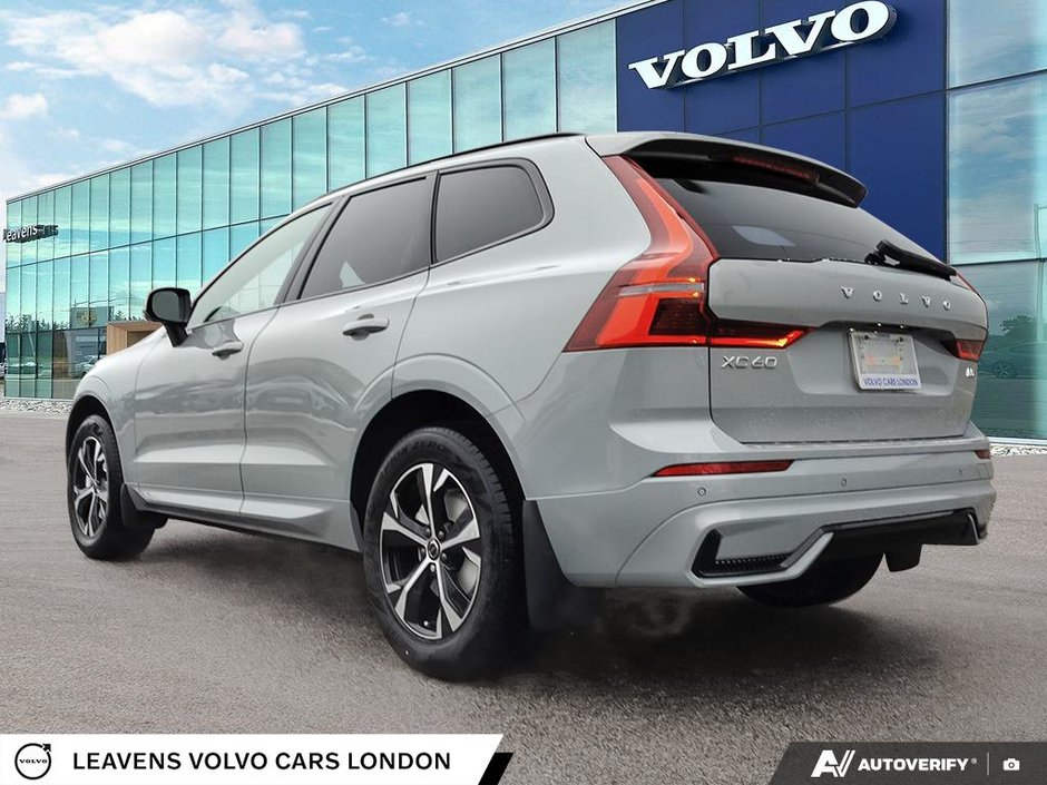 2026 Volvo XC60 CORE DARK THEME-3