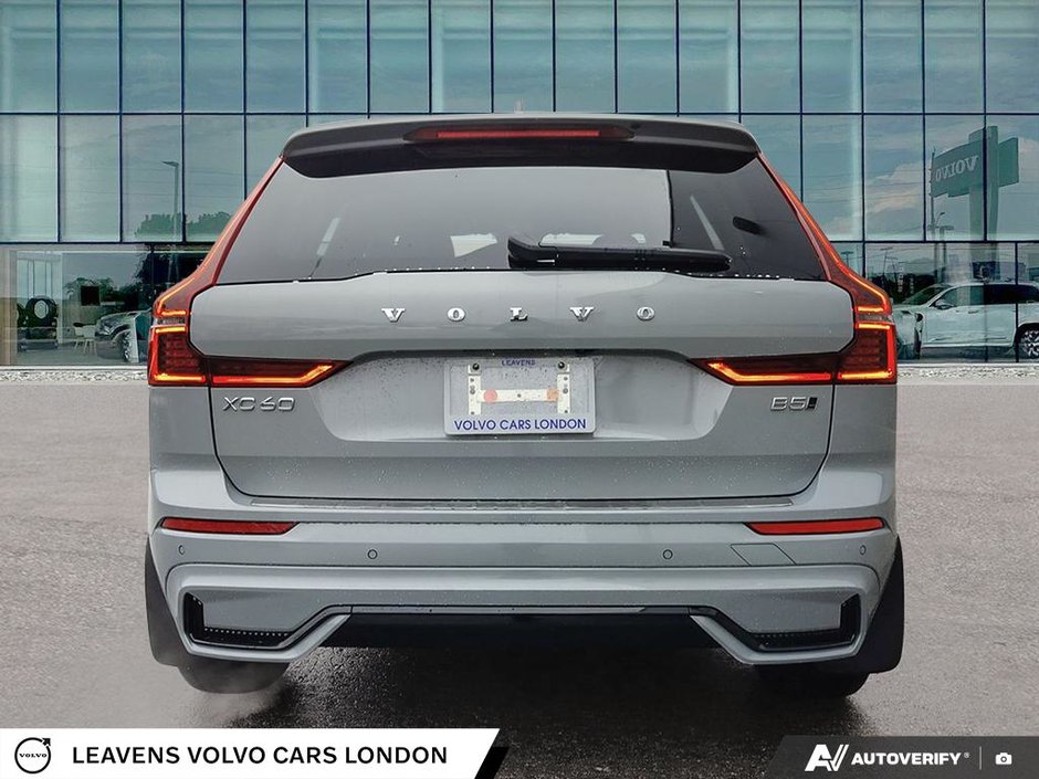 2026 Volvo XC60 CORE DARK THEME-4