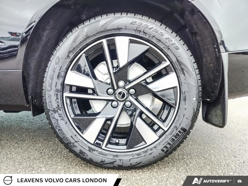 2026 Volvo XC60 PLUS DARK THEME-5