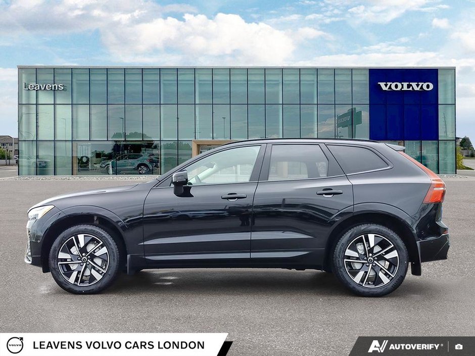 2026 Volvo XC60 PLUS DARK THEME-2