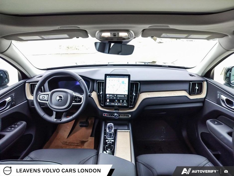 2026 Volvo XC60 PLUS DARK THEME-23