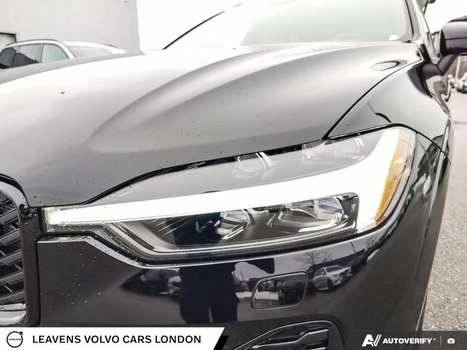 2026 Volvo XC60 PLUS DARK THEME-7