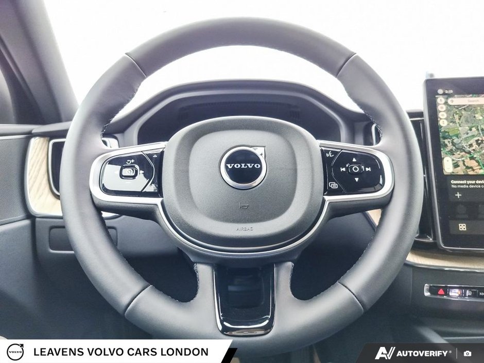 2026 Volvo XC60 PLUS DARK THEME-13