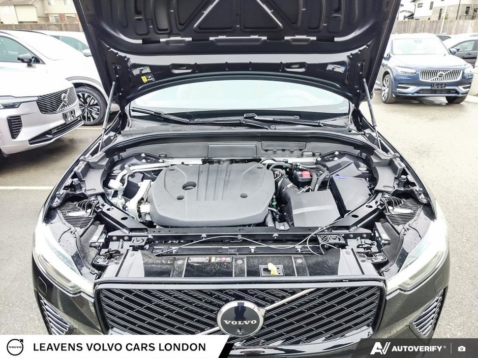 2026 Volvo XC60 PLUS DARK THEME-9