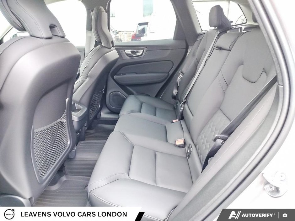 2026 Volvo XC60 PLUS DARK THEME-22