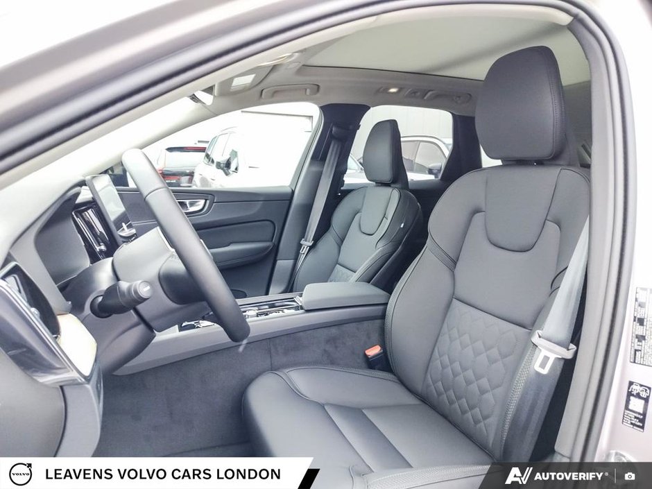 2026 Volvo XC60 PLUS DARK THEME-25