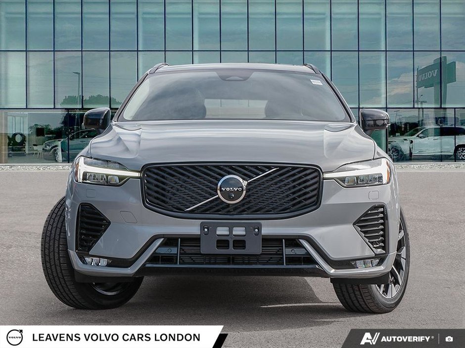 2026 Volvo XC60 PLUS DARK THEME-1