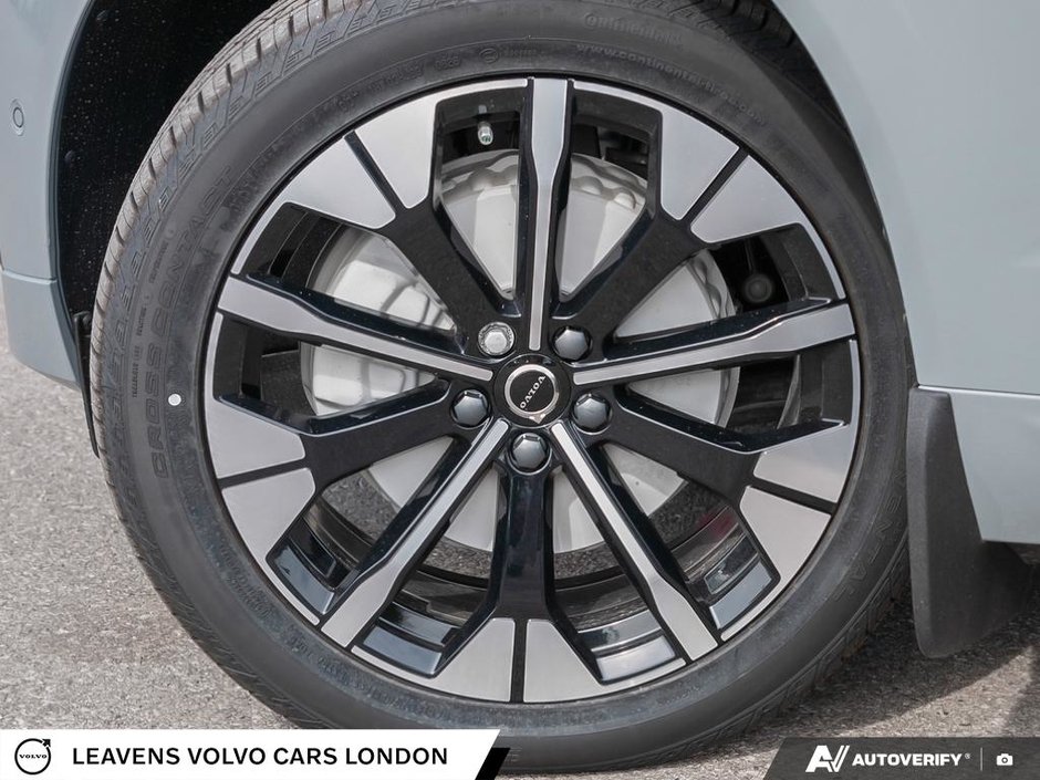 2026 Volvo XC60 PLUS DARK THEME-5