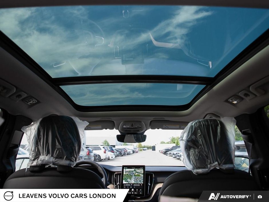 2026 Volvo XC60 PLUS DARK THEME-25