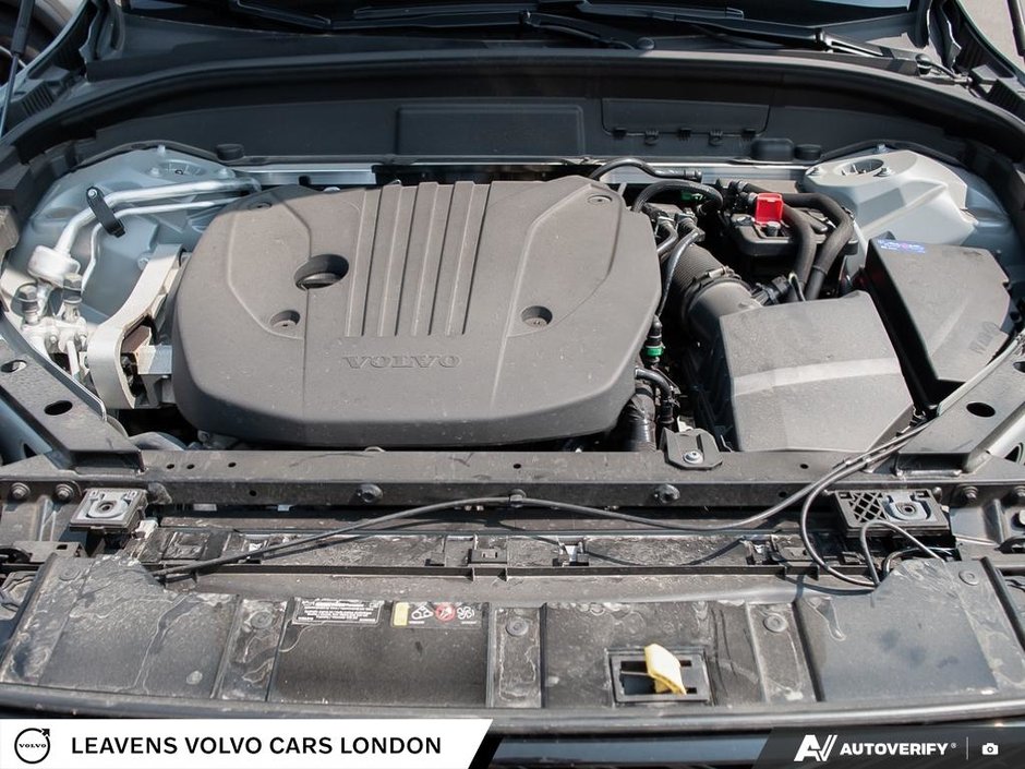 2026 Volvo XC60 CORE DARK THEME-7