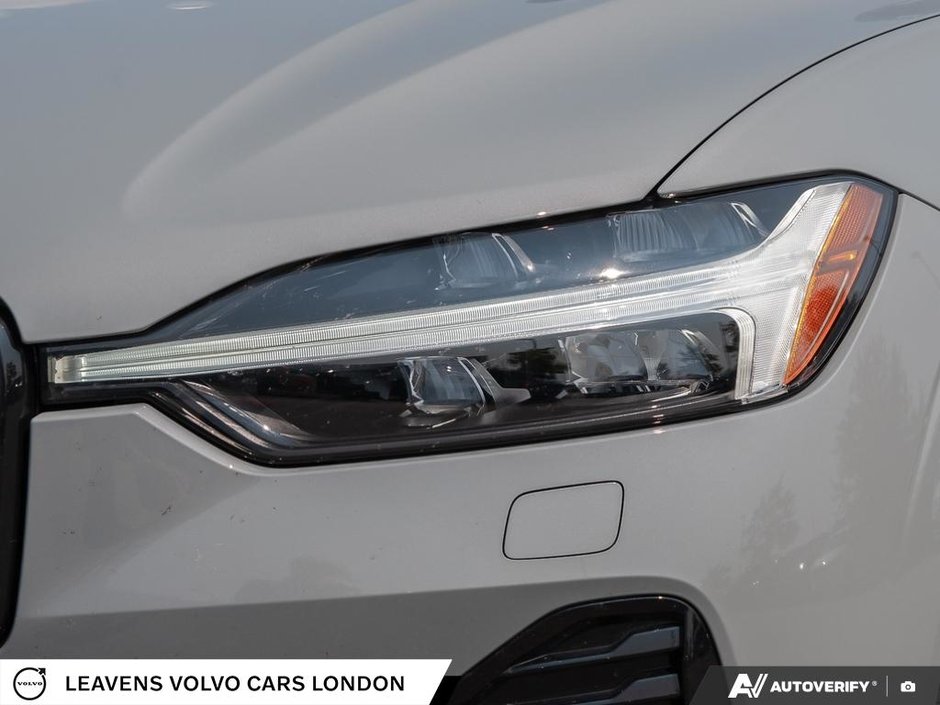 2026 Volvo XC60 CORE DARK THEME-9