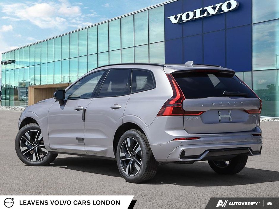 2027 Volvo XC60 PLUS DARK THEME-3