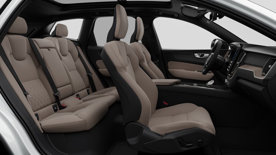 2027 Volvo XC60 CORE DARK THEME-12